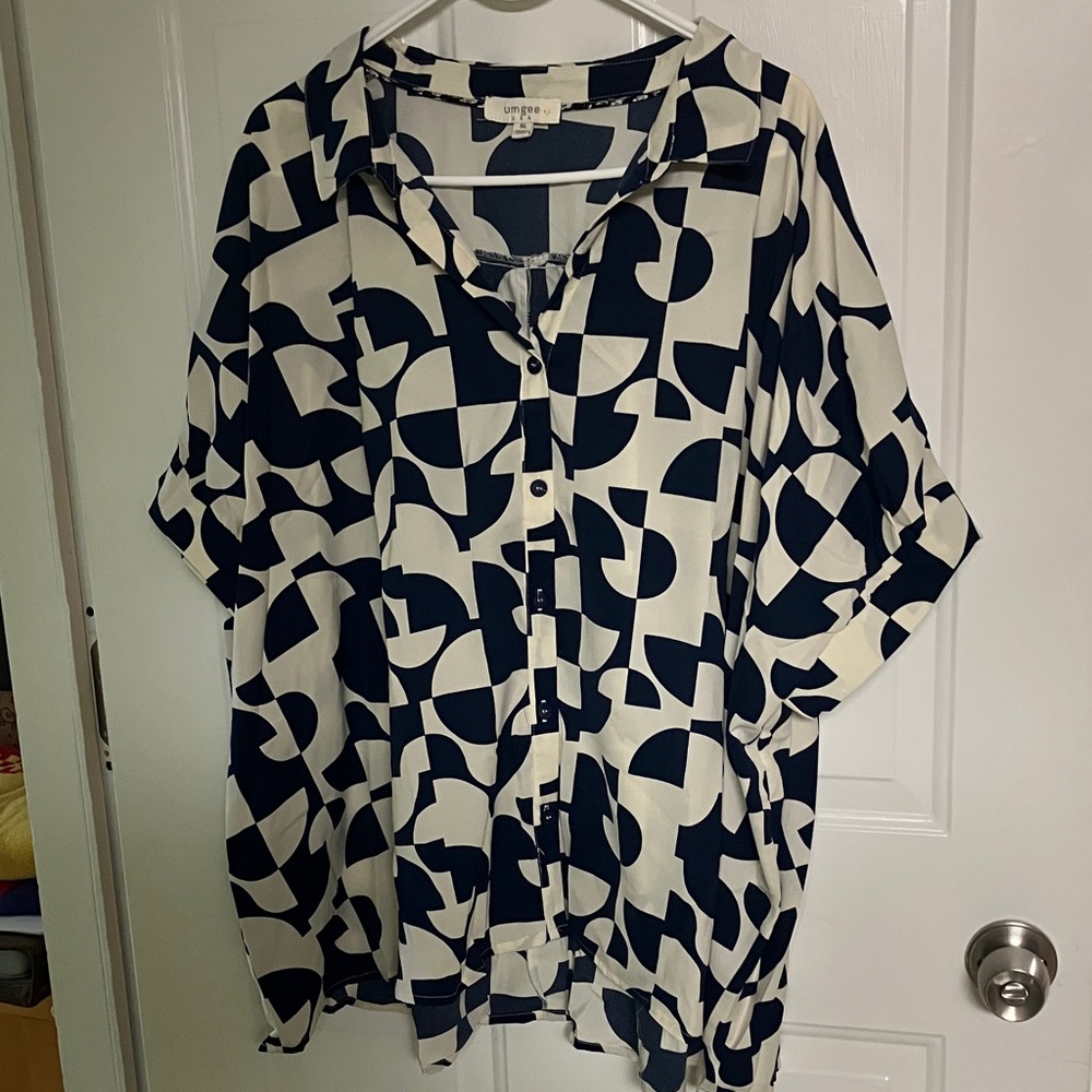 Umgee Navy and White Geometric Button Down Shirt